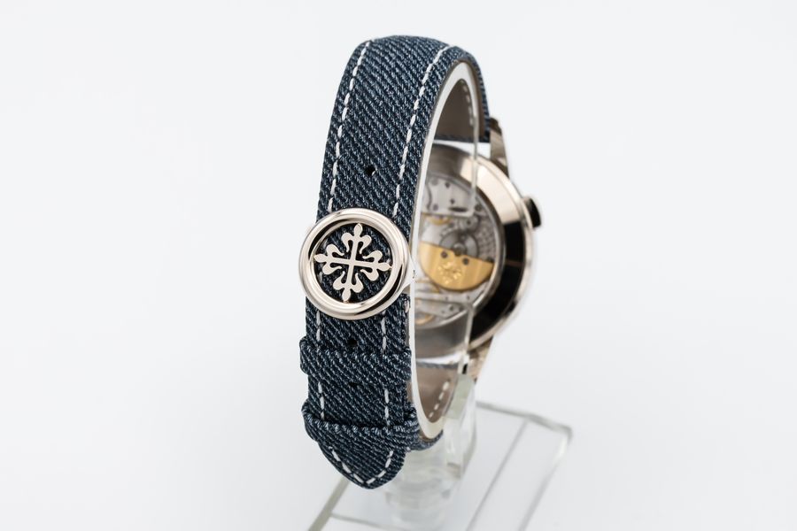 Patek Philippe Complications 5330G-001